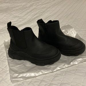 Zara Kids Lug Sole Boot